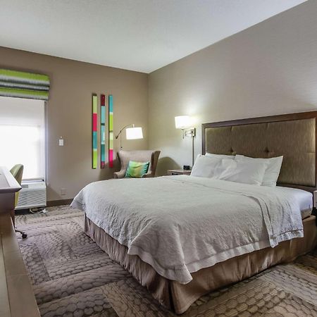 Hampton Inn Dickson Eksteriør billede